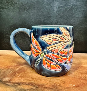 Dragonfly Mug #1 (white clay)